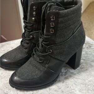 ANTONIO MELANI Charcoal Gray Lace-Up Block Heel Ankle Boots